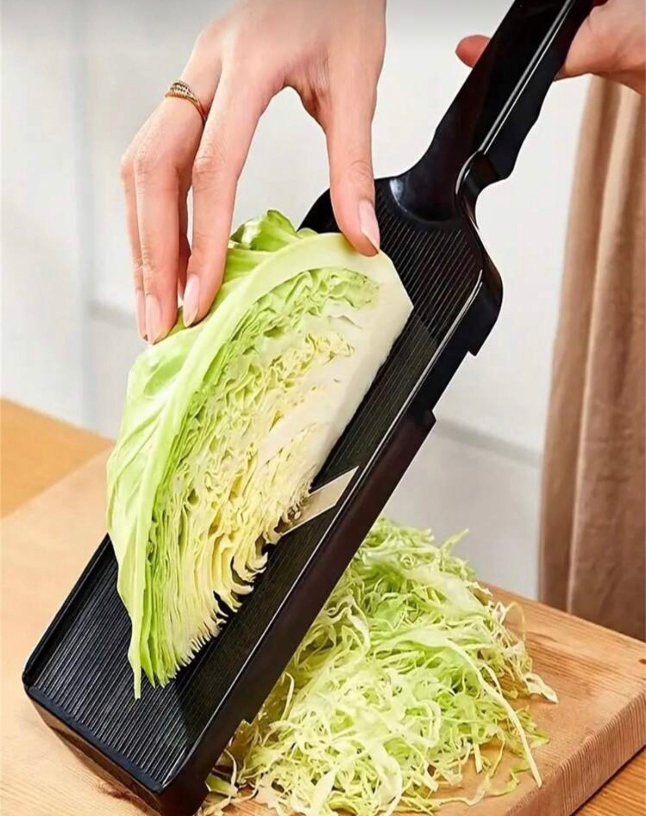 Multi-Functional Plastic Cabbage Slicer - Manual Vegetable Shredder And Grater For Slicing Cabbage, Leafy Greens, Making Cabbage Salad
