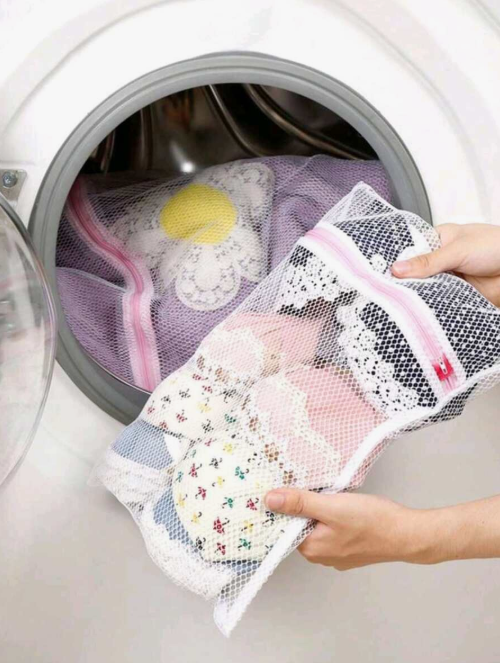 Set of 3 (Large, Medium, and Small) Laundry Bags for Delicates, Mesh Laundry Bag with Reinforced Zipper and Hanging Handle for Travel,