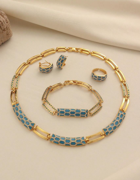 1 Set of Vintage Copper Alloy Jewelry with Snake Skin Texture, Earrings, Ring, Bracelet and Necklace with Rhinestones, Suitable for Women