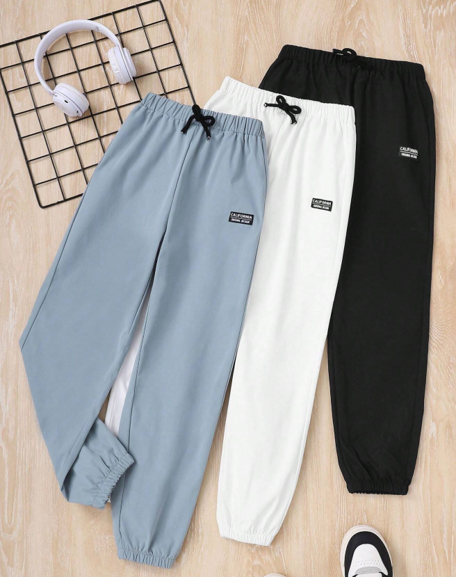 SHEIN Tween Girl Loose Fit Vintage Style 3-Piece Letter Patched Pants