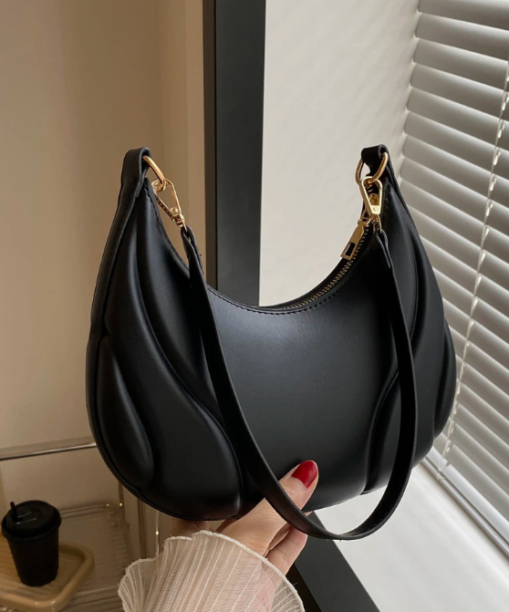 New Fashion Solid Color Crescent-shaped Shoulder Bag