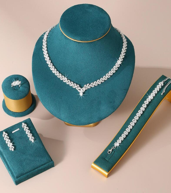 High-End Luxury Elegant Cubic Zirconia Bridal Wedding Jewelry Set With Full Rhinestone