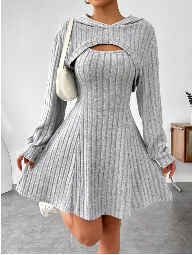 SHEIN EZwear Ladies Solid Color 2-piece Set With Unique Design