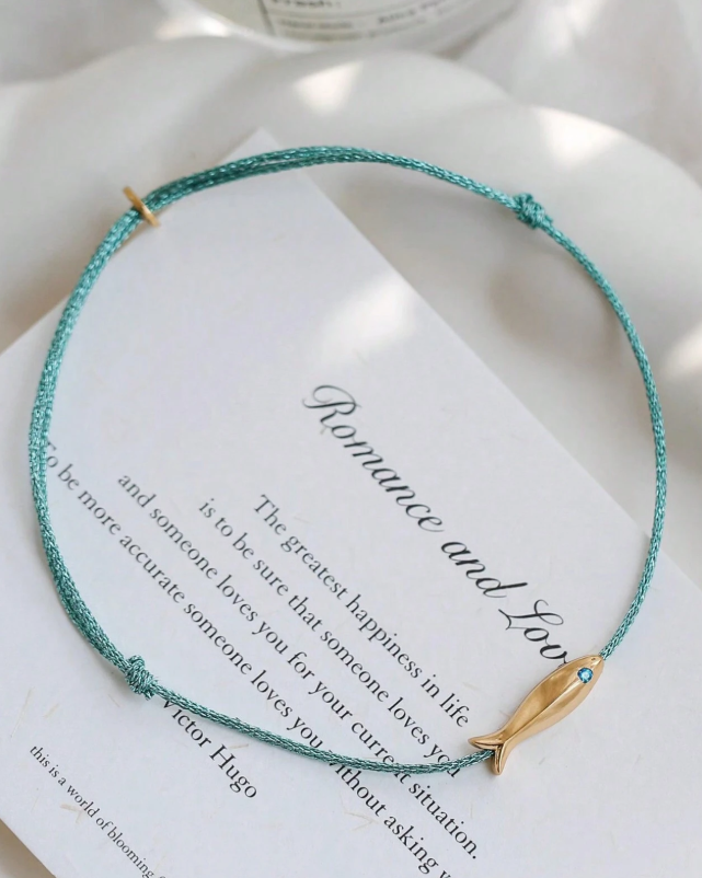 1 Piece Lucky Koi Fish Niche Design Anklet, Minimalist Delicate Blue Braided Silk Thread Chain Anklet with Vintage Gold Koi Fish