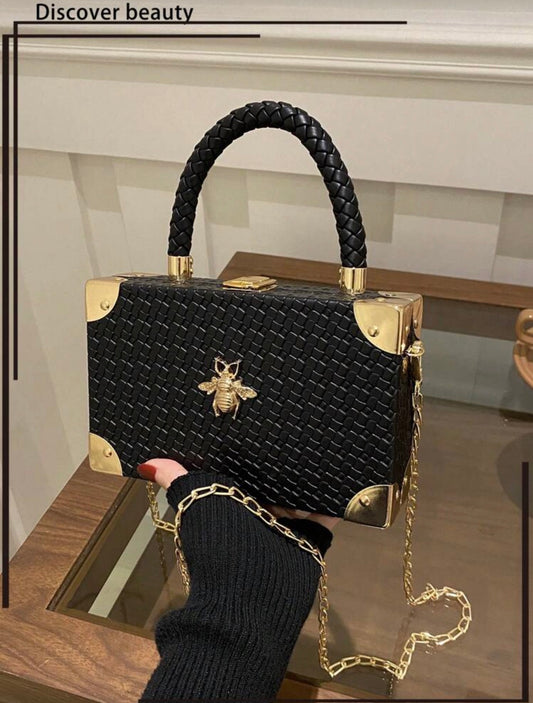 1pc New Embossed Embossed Woven Black Handbag, Fashionable Metal Corner Hard Shell Box Shape Bag, Versatile Chain Shoulder Crossbody Purse For Women, Suitable For Carrying Phone And Daily Use