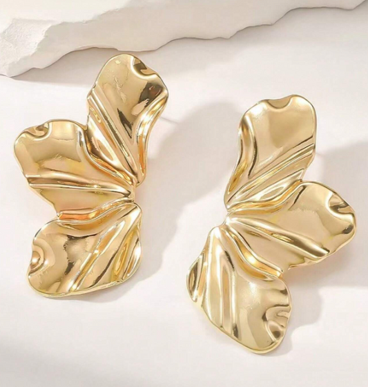 1 Pair European and American Style Heavy Metal Leaf Design Asymmetric Statement Earrings for Women Daily Wear