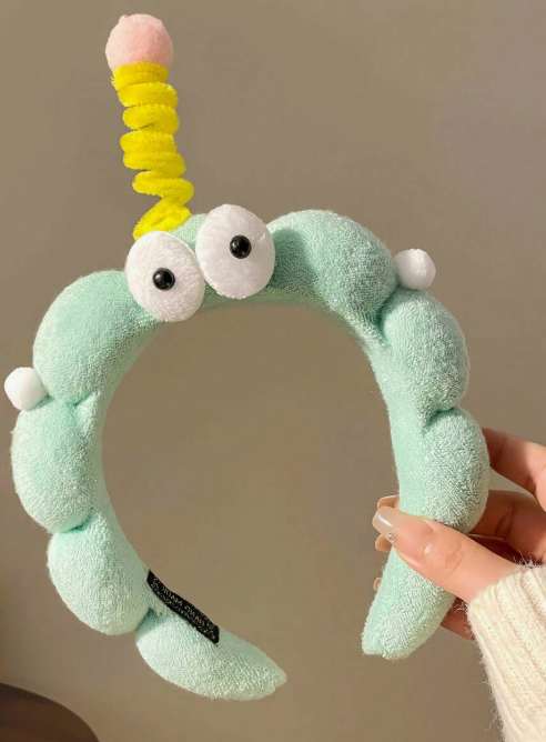 1 Piece Cartoon Headband with Big, Expressive Eyes Design, Autumn/Winter Head Accessory, Hair Band, Cartoon Face Mask for Women, Hair Accessories, Perfect Gift for Friends, Outfit Complement. Hair Hoop for Women's Head Accessories