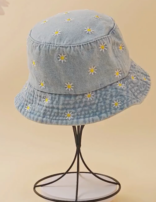1 piece Vintage sun hat with daisy embroidery for children, suitable for daily and outdoor use.