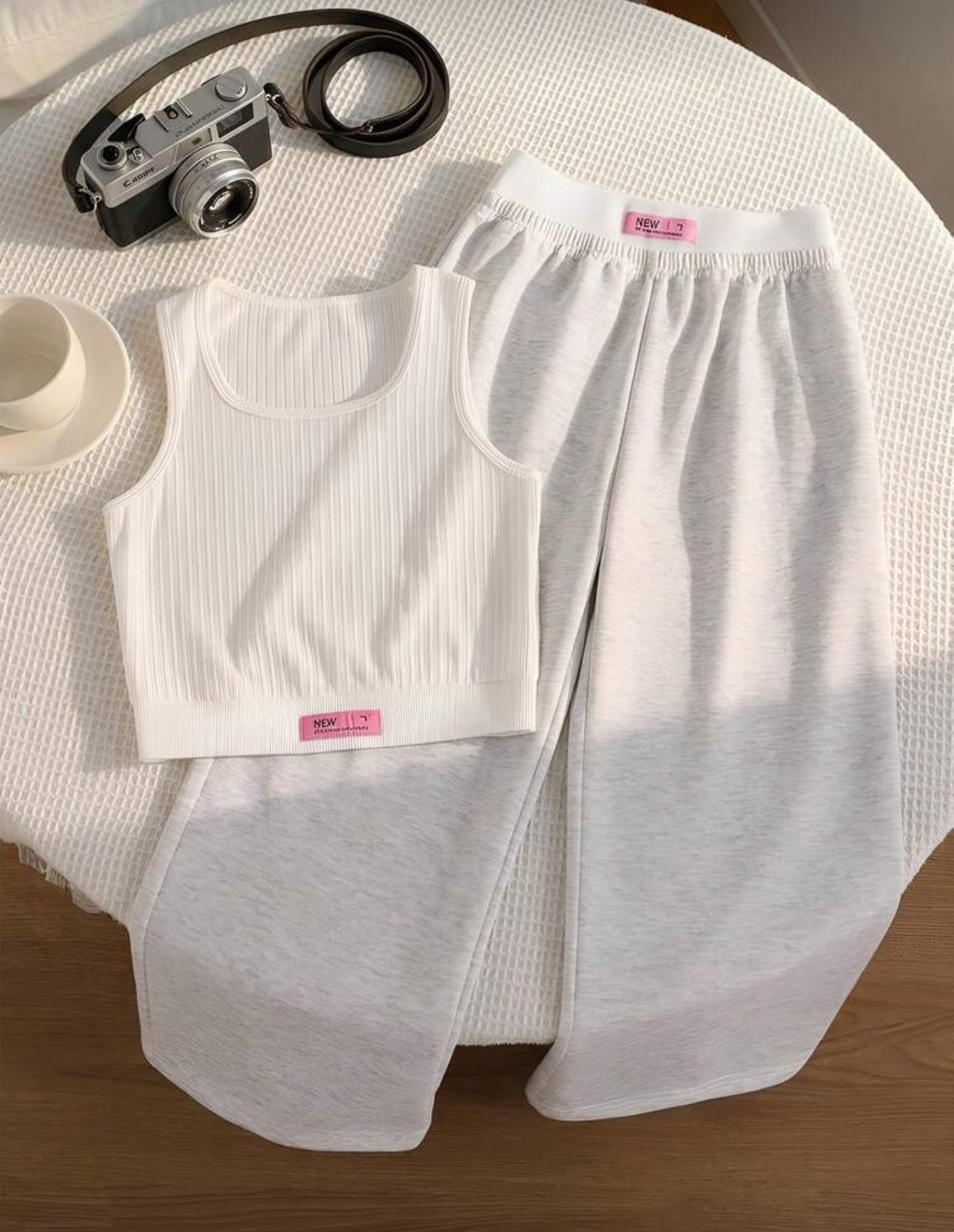 Tween Girls Casual All-Match Versatile Nordic Style Comfortable Knit Sleeveless Cropped Top + Contrast Waistband Sweatpants Set