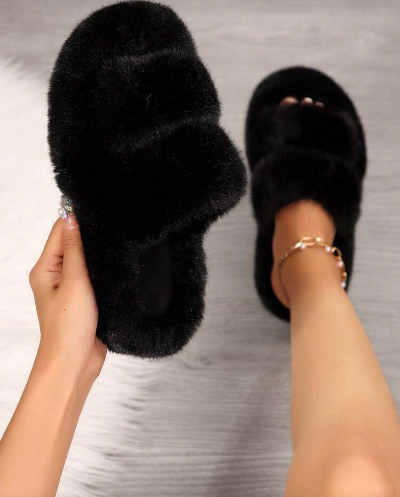 2025 New Fluffy Slippers For Women, Thick Sole Plush Slip-On Slippers For Outdoor & Indoor Wear, Anti-Slip, Autumn/Winter,Furry Shoes