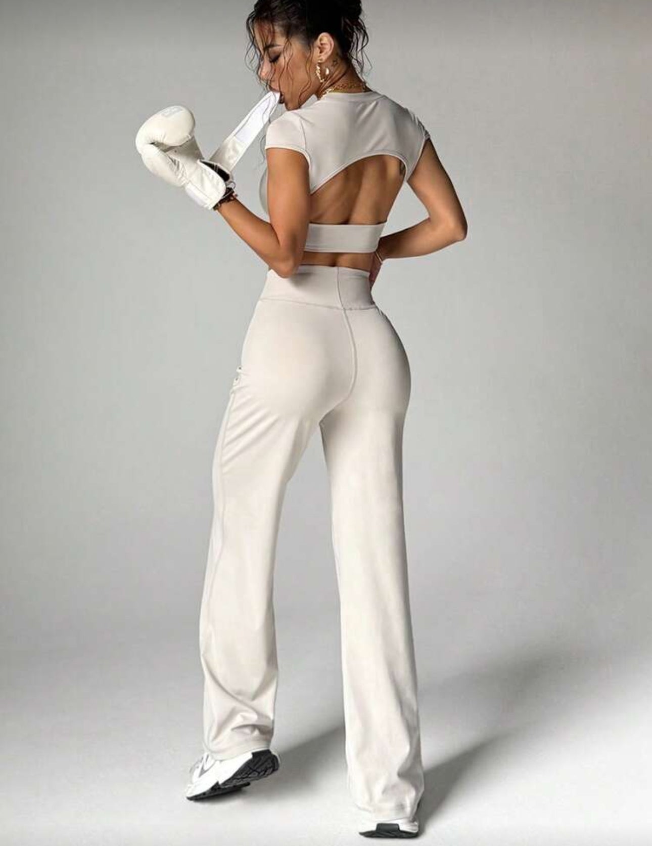 Short Sleeve Top + High-Waisted Leggings - Stylish Women's Athleisure Outfit For Gym & Lounge Sports