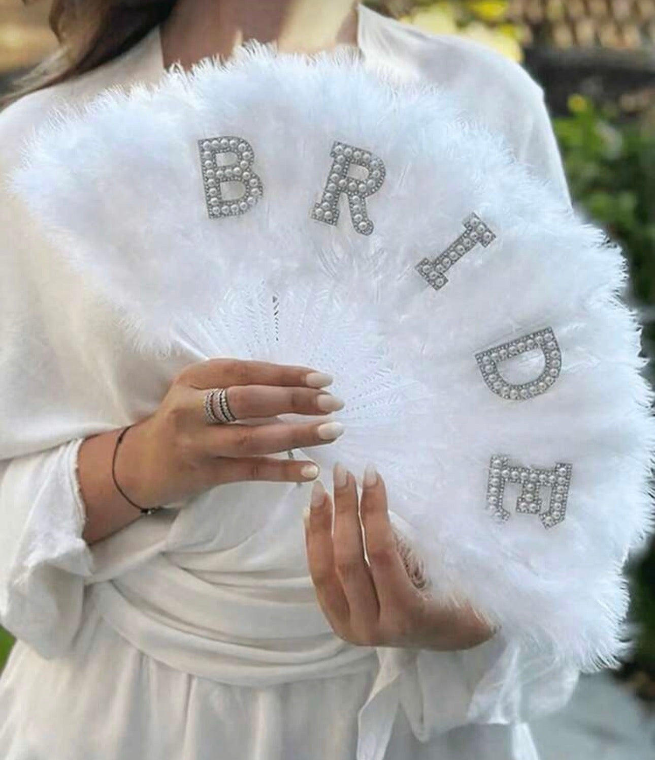 1-3pcs Faux Feather Fan, Faux Pearl And Artificial Feather Fan, Pearl Bridal Faux Feather Fan, Single Piece Women's Party Wedding Decoration, Handheld Fan, Suitable For Clothing Accessories And Party Decoration, Wedding, Summer Birthday, Beach, Back To Sc