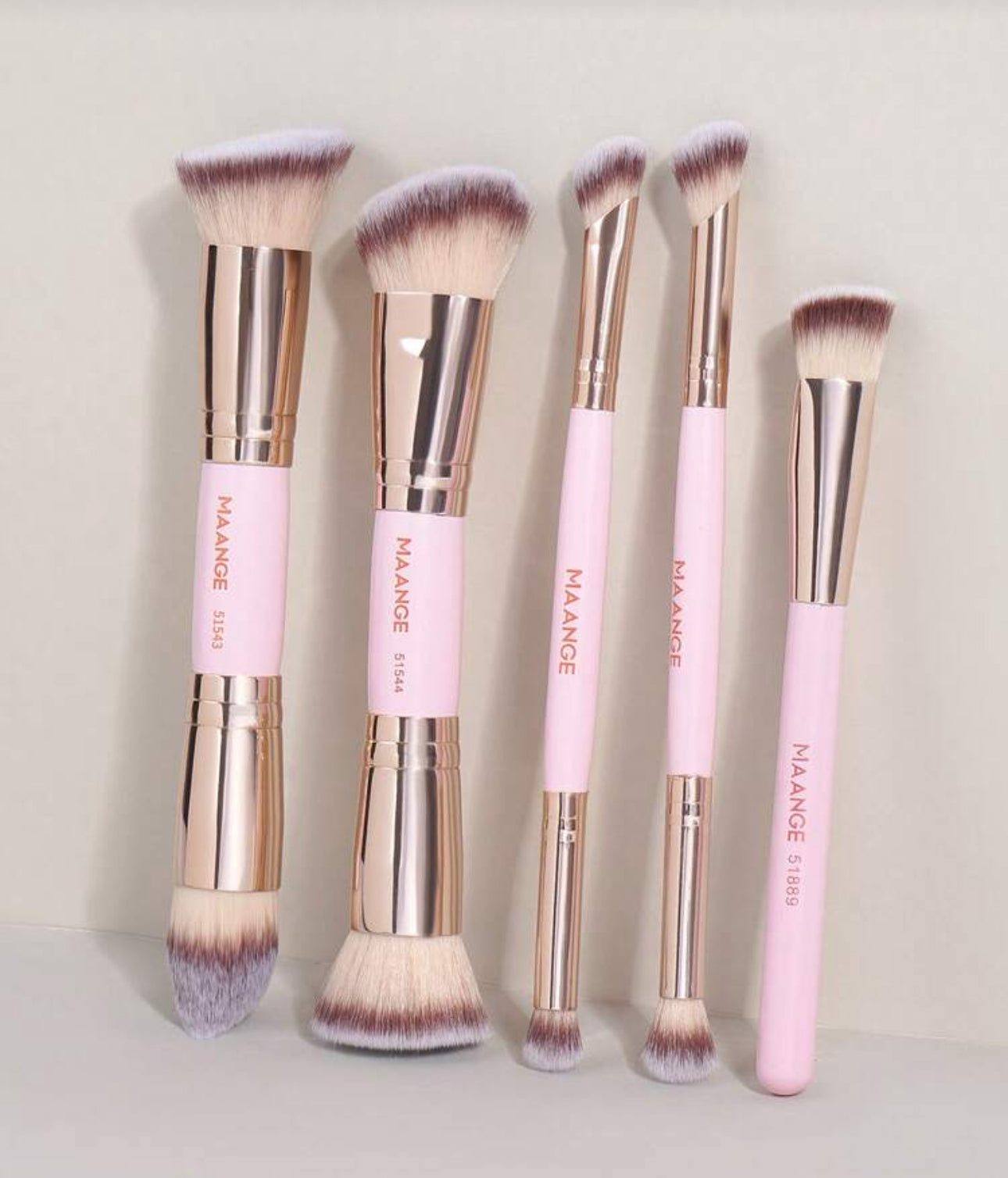 MAANGE 5 pcs Makeup Tool Set, Makeup Brush Set + Makeup Accessories, Suitable For Foundation, Blush, Eyeshadow, Concealer, Etc.; Suitable For Travel, Party Touch-Ups, Etc., Also A Great Gift.