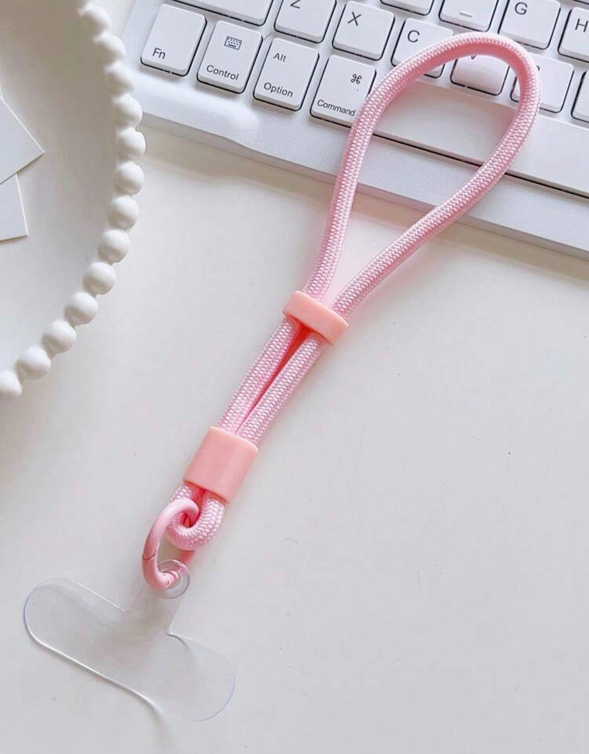 1pc Short Sturdy Clip Handle Wrist Strap, Multipurpose For Mobile Phone, Keys, Water Bottle Gifts For Mother, Family, Friends, Birthday, Holiday Phone Charm, Phone Chain