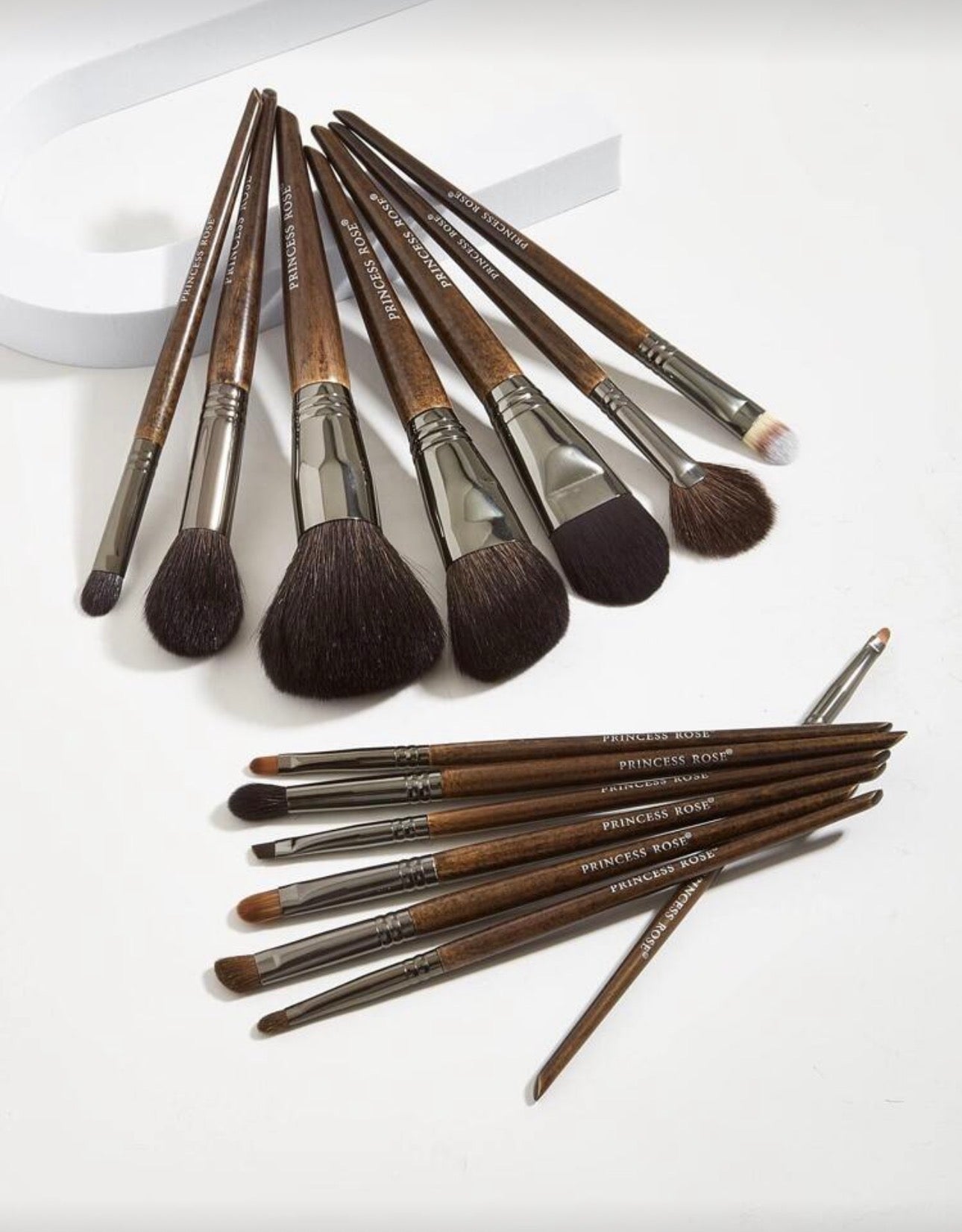 Princess Rose Rose Princess 14pcs/Set Facial Makeup Brushes Set, Inclusive Of Powder Brush, Blush Brush, Contour Brush, Mask Brush, Fan Brush, Concealer Brush, Highlight Brush, Large/Small Eye Shadow Brush, Angled Eye Shadow Brush, Detail Brush & Lip Brus