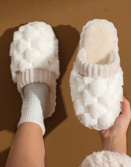 Women Rhombus Pattern Solid Color Slippers For Home, New Arrival Soft Bottom Slippers For Men & Women, Simple Style Fluffy Slides For Bedroom