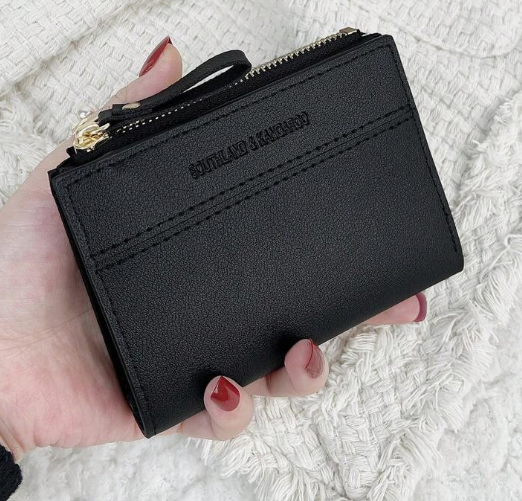 SOUTHLAND&KANGAROO Black Letter Detail Fold Over Small