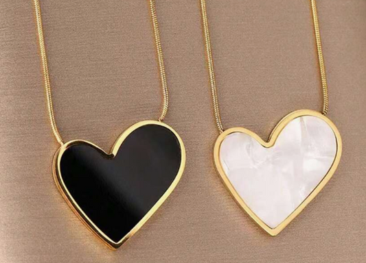 One Elegant Stainless Steel Necklace With Acrylic Inlay Iirregular