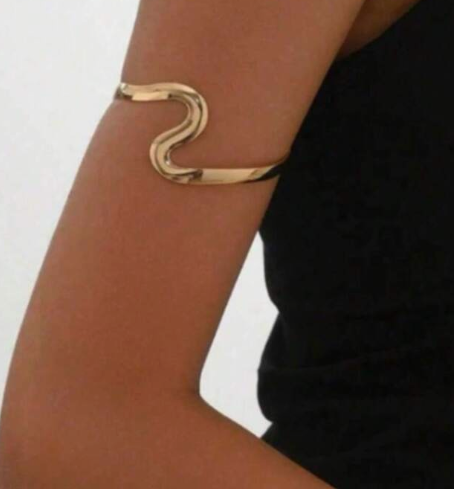 1pc European & American Minimalist S-Shaped Open Bangle Bracelet